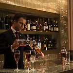 Hotel Four Seasons 5*
